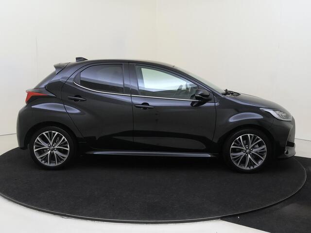 Toyota YARIS 1.5 Hybrid Executive | airco automatisch | Apple Carplay/Android | Autonomous Emergency Braking | bots herkenning en activatie | cruise control adaptief | lederen/stof bekleding | lichtmetalen velgen 17" | navigatiesysteem full map |