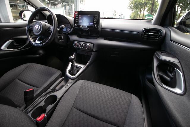 Toyota YARIS 1.5 VVT-i Active - Dealer onderhouden | Cruise control | Camera