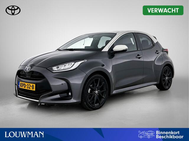 Toyota YARIS 1.5 Hybrid Executive + | Dealer Onderhouden | JBL | Head-Up Display | dodehoek detectie | Parkeersensoren voor+achter | Stoelverwarming | Apple CarPlay/Android auto | Cruise Control Adaptive | Achteruitrijcamera |