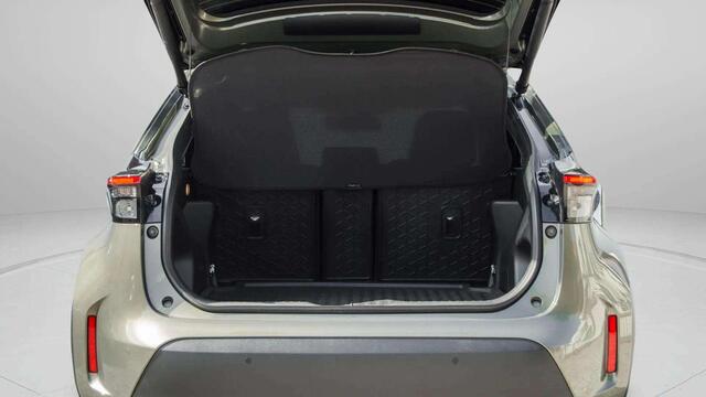 Toyota YARIS Cross 1.5 HYBRID DYNAMIC NAVI-CARPLAY PDC V+A CAMERA ELEK-ACHTERKLEP WINTER PACK