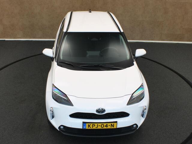 Toyota YARIS Cross 1.5 Hybrid 115 Active -NIEUWE AUTO DIRECT UIT VOORRAAD LEVERBAAR - APPLE CARPLAY/ ANDROID AUTO - CLIMATE CONTROL - VOORRUITVERWARMING - STUURVERWARMING - STOELVERWARMING - ADAPTIEVE CRUISE CONTROL - CAMERA - DAB AUDIO