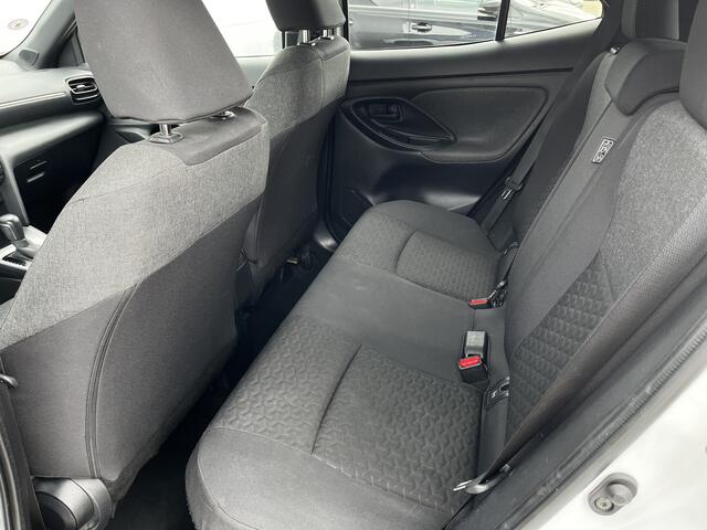 Toyota YARIS Cross 1.5 Hybrid Dynamic Limited Stoel Verwarming Parkeer en Dodehoek Sensoren