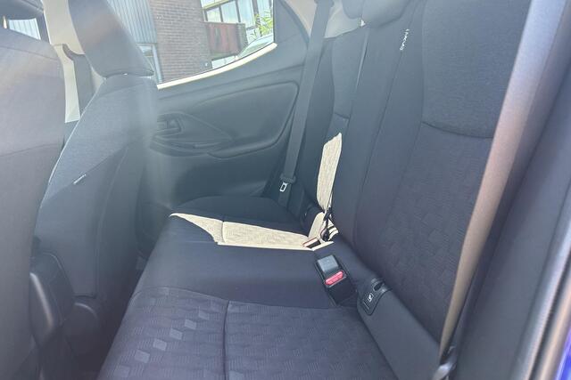 Toyota YARIS 1.5 Hybrid 115 First Edition, LM-velgen, Adaptieve cruise control, Apple Carplay/Android Auto, Camera!