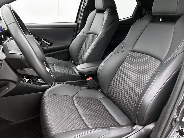 Toyota YARIS 1.5 Hybrid 130 Executive | Parkeersensoren V+A | Stuur-Stoelverwarming |