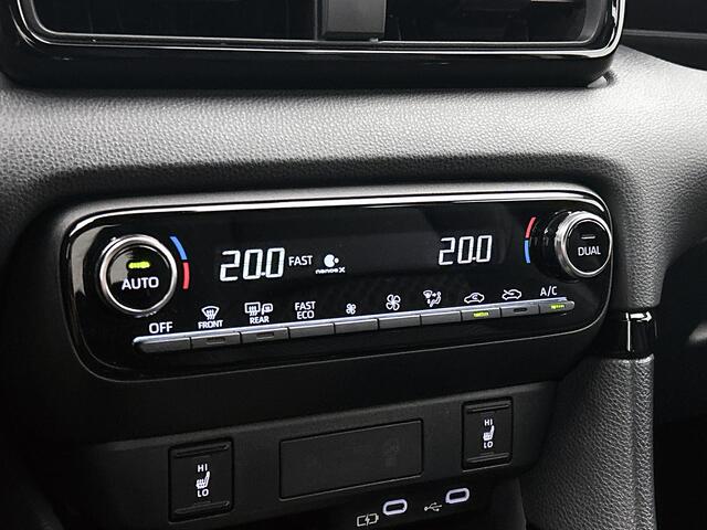 Toyota YARIS 1.5 Hybrid 130 Executive | Parkeersensoren V+A | Stuur-Stoelverwarming |