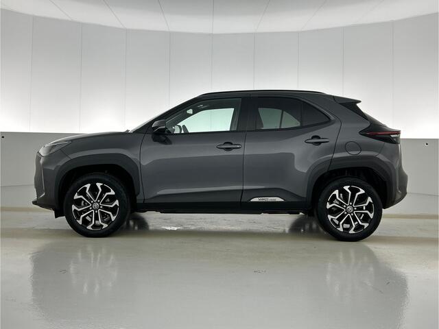 Toyota YARIS Cross 1.5 Hybrid 115 Dynamic Comfort Pack | BTW voertuig | Dodehoek detectie | Stoel+Stuurverwarming | Parkeersensoren Voor+achter | Apple CarPlay/Android Auto | Cruise Control Adaptive |