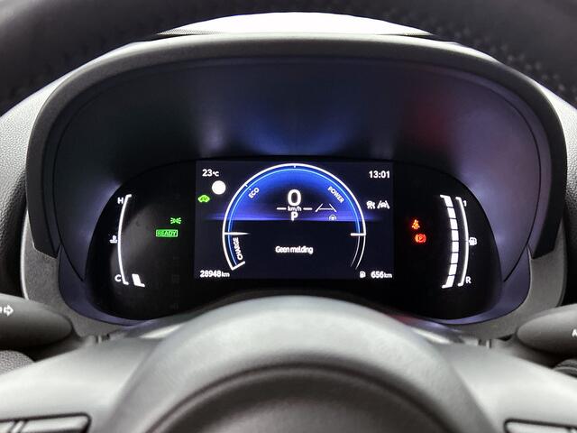 Toyota YARIS Cross 1.5 Hybrid 115 Dynamic Comfort Pack | BTW voertuig | Dodehoek detectie | Stoel+Stuurverwarming | Parkeersensoren Voor+achter | Apple CarPlay/Android Auto | Cruise Control Adaptive |