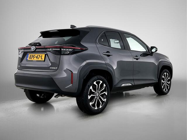 Toyota YARIS Cross 1.5 Hybrid First Edition | Voorruit-Stuur-Stoelverwarming | Elek Achterklep | Onderweg-naar-dealer