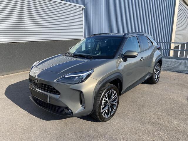 Toyota YARIS Cross 1.5 Hybrid 130 Executive Panaramadak, Stoelverwarming, PDC, Smart Key, LMV, LED, Navigatie, Achteruitrijcamera