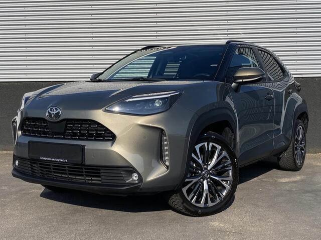 Toyota YARIS Cross 1.5 Hybrid 130 Executive Panaramadak, Stoelverwarming, PDC, Smart Key, LMV, LED, Navigatie, Achteruitrijcamera