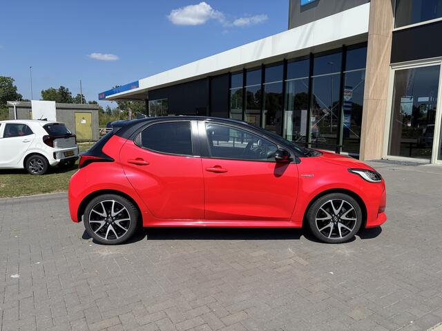 Toyota YARIS 1.5 Hybrid Launch Edition Camera I Carplay I All seasonbanden