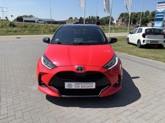 Toyota YARIS 1.5 Hybrid Launch Edition Camera I Carplay I All seasonbanden