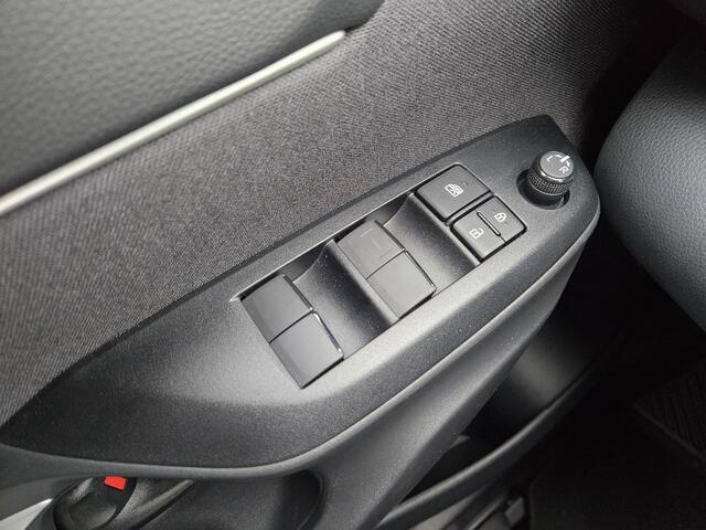 Toyota YARIS Cross 1.5 Hybrid Dynamic | Origineel NL | All-season banden