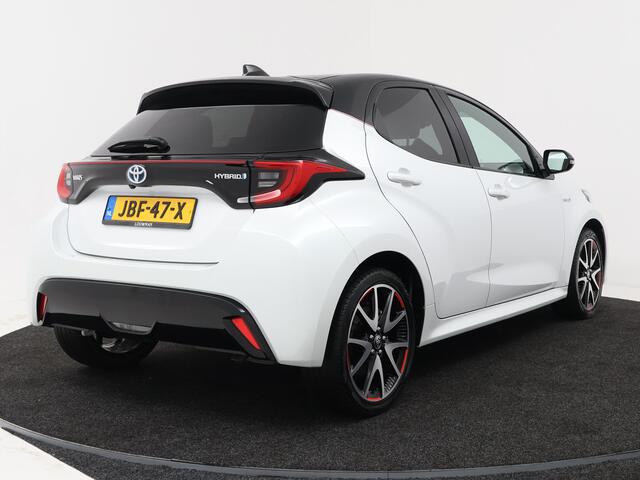 Toyota YARIS 1.5 Hybrid Executive | Bi-Tone | Half Leder |