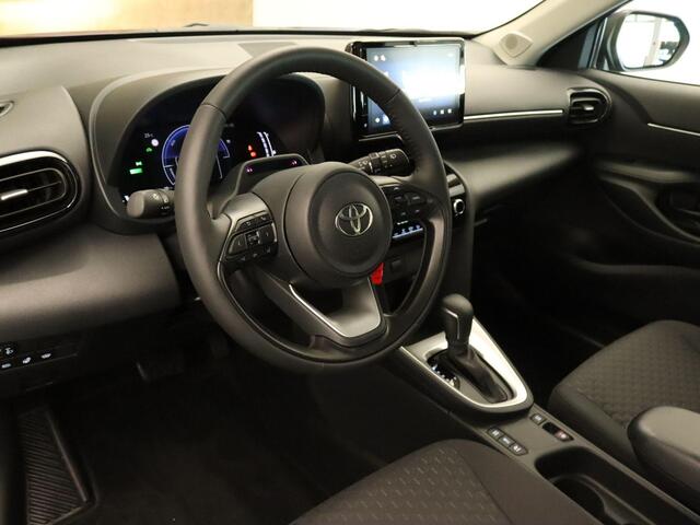 Toyota YARIS Cross 1.5 Hybrid 115 Active -NIEUWE AUTO DIRECT UIT VOORRAAD LEVERBAAR - APPLE CARPLAY/ ANDROID AUTO - CLIMATE CONTROL - VOORRUITVERWARMING - STUURVERWARMING - STOELVERWARMING - ADAPTIEVE CRUISE CONTROL - CAMERA - DAB AUDIO