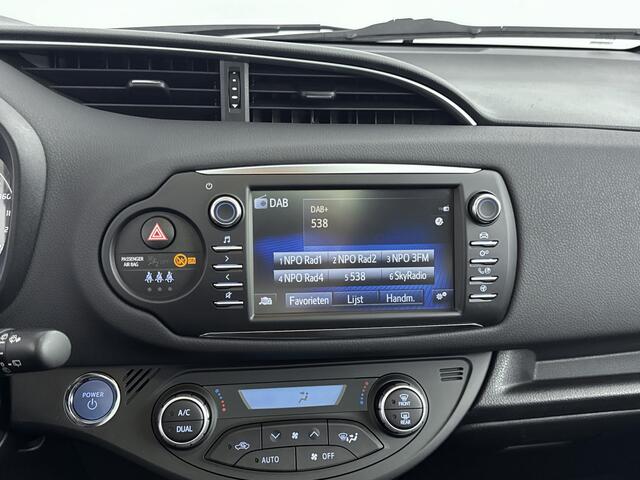 Toyota YARIS 1.5 Hybrid Premium | NL-Auto | Full Options |