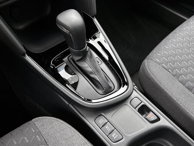 Toyota YARIS Cross 1.5 Hybrid 115 Dynamic + Comfort Pack | NIEUW GEREGISTREERDE AUTO | Stoel + Stuur + Voorruit verwarming | Blindspot | PDC V+A |