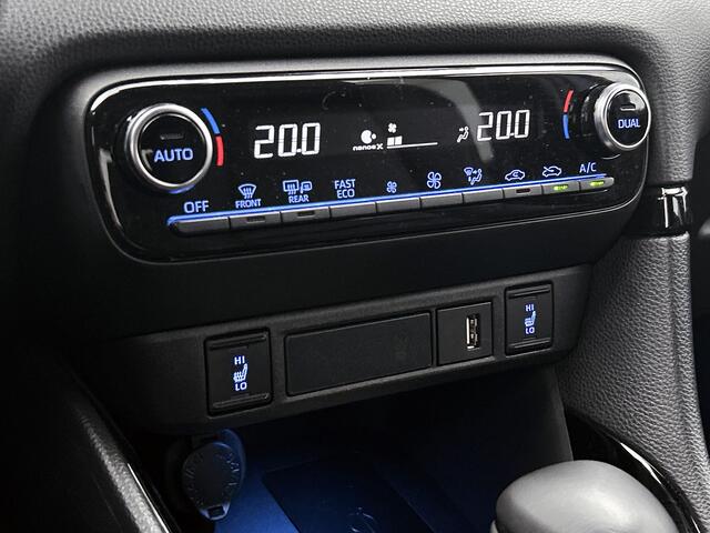 Toyota YARIS 1.5 Hybrid Executive | Head Up Display | JBL | Dodehoekdetectie | Carplay