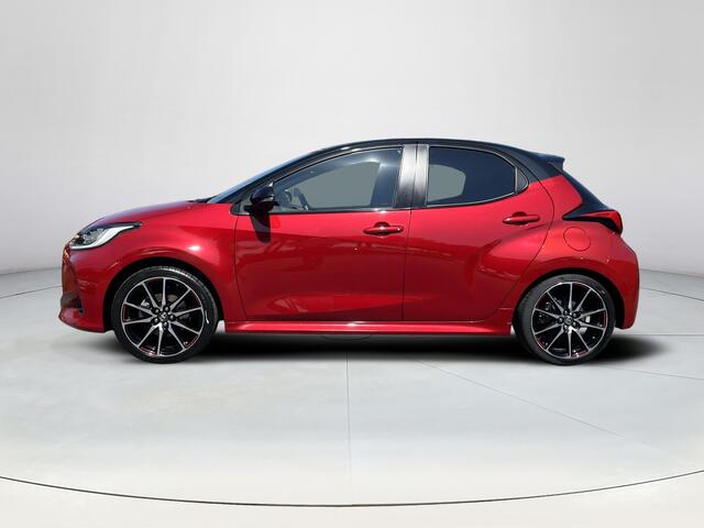 Toyota YARIS 1.5 Hybrid GR Sport | Navigatie | Stoelverwarming | Dode hoek waarschuwing | Head up display |