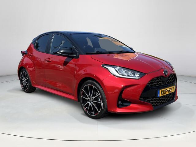 Toyota YARIS 1.5 Hybrid GR Sport | Navigatie | Stoelverwarming | Dode hoek waarschuwing | Head up display |