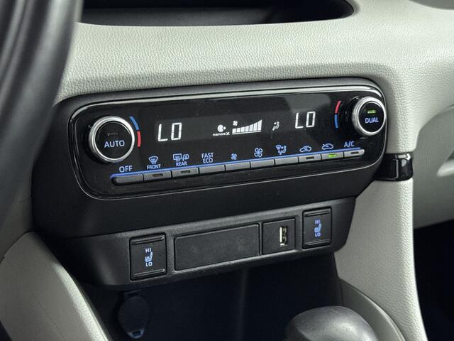 Toyota YARIS 1.5 Hybrid Executive Limited | Lederen bekleding | Parkeercamera |