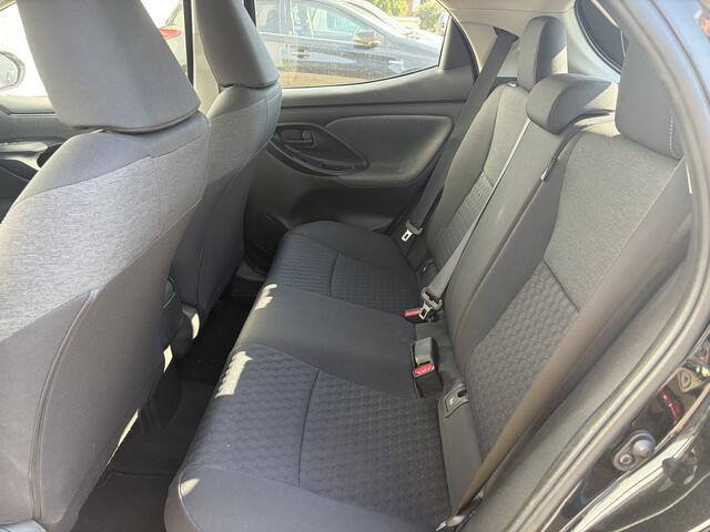 Toyota YARIS 1.5 Hybrid Dynamic NL Auto Trekhaak Dealer Onderhouden Navi Carplay Clime Cruise