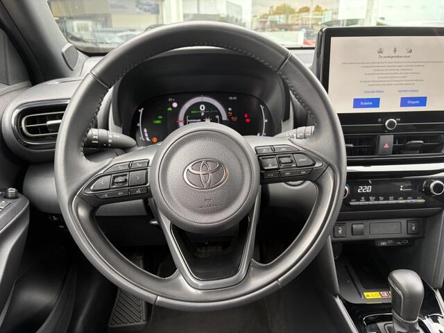 Toyota YARIS Cross 1.5 Hybrid 115 Dynamic | PDC v/a | Stoelverwarming | Keyless Ent