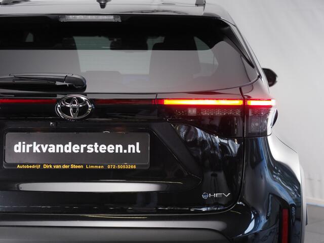 Toyota YARIS Cross 1.5 Hybrid 115 Dynamic + Winterpakket | Stuurwiel- En Stoelverwarming | Botsherkenning | Grootlichtassistent | Apple CarPlay/ Android Auto