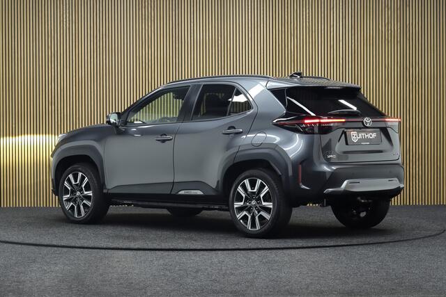 Toyota YARIS Cross 1.5 Hybrid 130 Executive | Nieuw uit voorraad Leverbaar! | Adaptive-cruise | Camera | Clima | Navigatie | Stoel & Stuurverwarming | Elek. Achterklep | Apple Carplay & Android Auto | Parkeersensoren V+A | Keyless | Dodehoekdetectie