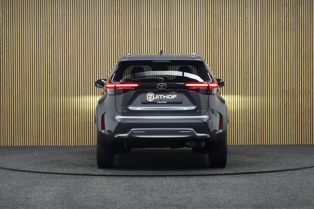 Toyota YARIS Cross 1.5 Hybrid 130 Executive | Nieuw uit voorraad Leverbaar! | Adaptive-cruise | Camera | Clima | Navigatie | Stoel & Stuurverwarming | Elek. Achterklep | Apple Carplay & Android Auto | Parkeersensoren V+A | Keyless | Dodehoekdetectie