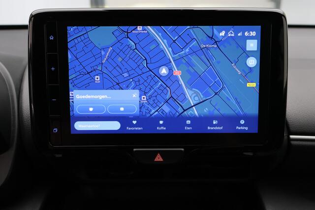 Toyota YARIS Cross 1.5 Hybrid Adventure Winterpakket, Climate, ACC, Camera, Apple Carplay, LED, PDC, 17''