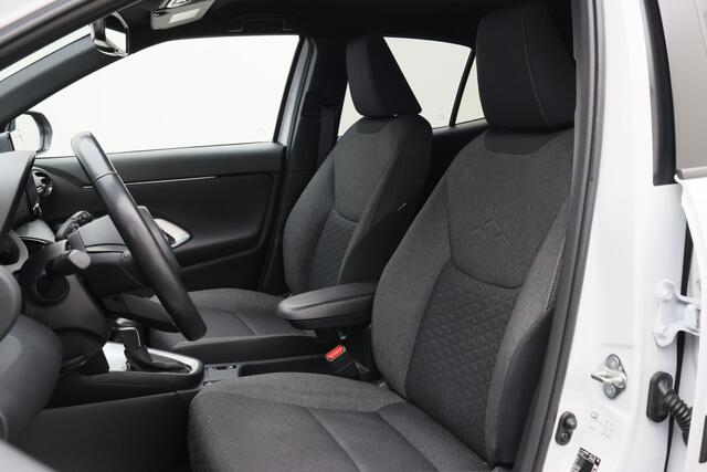 Toyota YARIS Cross 1.5 Hybrid Adventure Winterpakket, Climate, ACC, Camera, Apple Carplay, LED, PDC, 17''