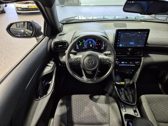 Toyota YARIS Cross 1.5 Hybrid 115 Dynamic Carplay-Android / Trekhaak / Camera / Verw. stuur-stoelen /