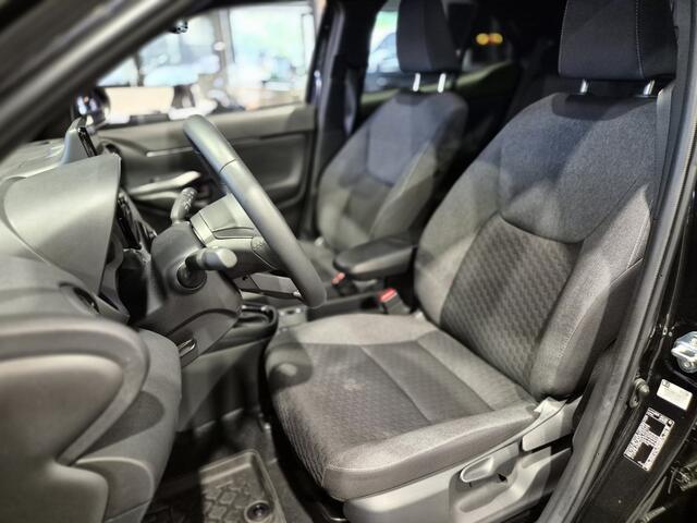 Toyota YARIS Cross 1.5 Hybrid 115 Dynamic Carplay-Android / Trekhaak / Camera / Verw. stuur-stoelen /