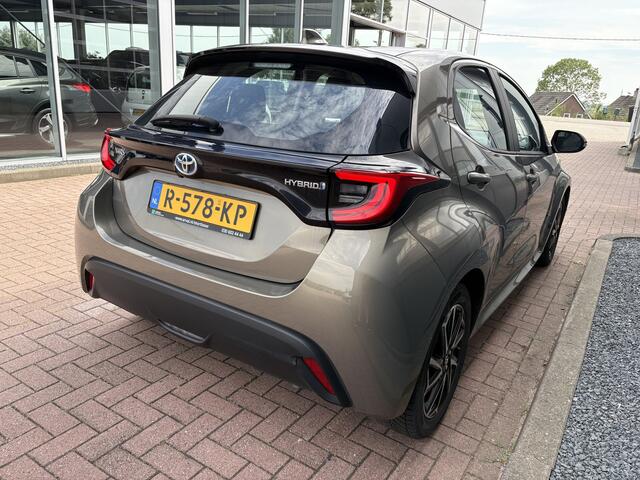 Toyota YARIS 1.5 Hybrid Dynamic 5-drs. ADAPT.CRUISE/CAMERA/NAVI/CARPLAY/LED
