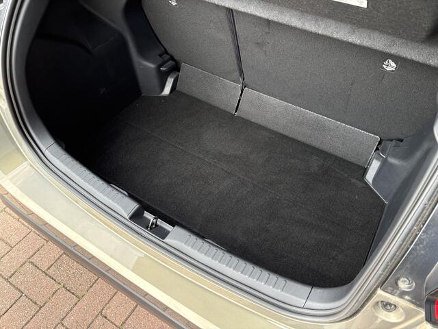 Toyota YARIS 1.5 Hybrid Dynamic 5-drs. ADAPT.CRUISE/CAMERA/NAVI/CARPLAY/LED