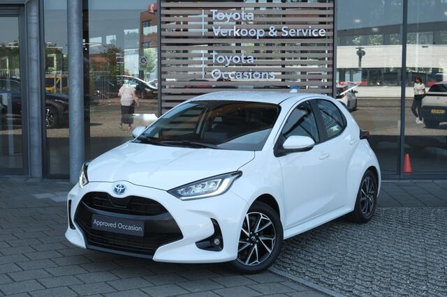 Toyota YARIS 1.5 Hybrid 115PK Dynamic Automaat | Apple Carplay / Android auto | Achteruitrij camera | 4,2" digitaal instrumentenpaneel 'Binocular' | Ramen, elektrisch bedienbaar voor en achter | Smart Entry met s