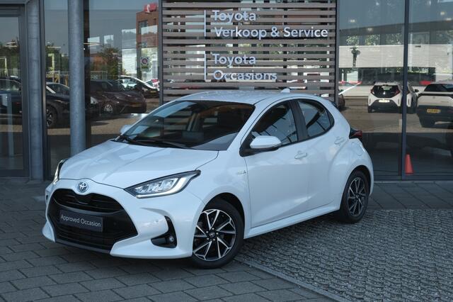 Toyota YARIS 1.5 Hybrid 115PK Dynamic Automaat | Apple Carplay / Android Auto | Smart Entry met startknop | 16" lichtmetalen velgen 'machined' | 7" digital dashboard 'binocular' | Portierinleg 'felt' | Ramen, elek