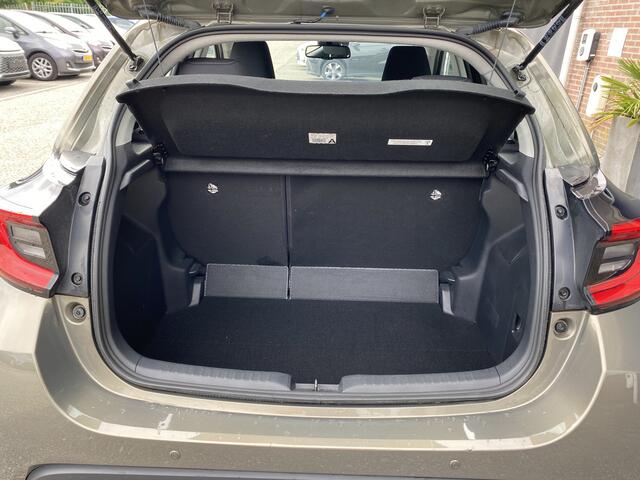 Toyota YARIS 1.5 Hybrid Dynamic