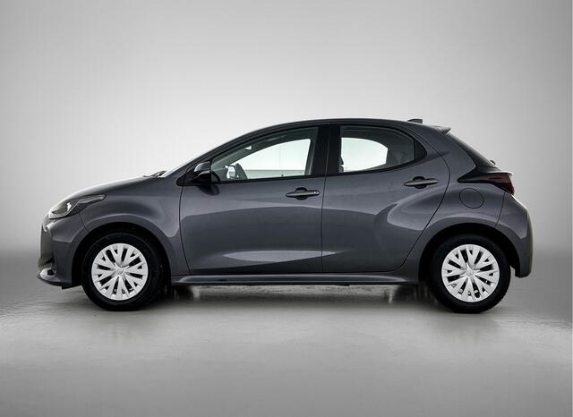 Toyota YARIS 1.5 VVT-i Active | Apple CarPlay | Android Auto |