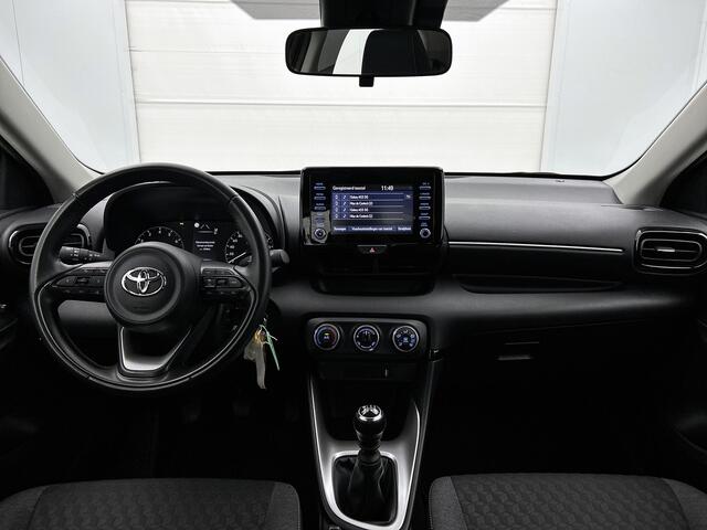 Toyota YARIS 1.5 VVT-i Active | Apple CarPlay | Android Auto |