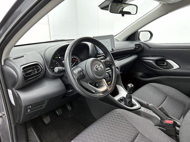 Toyota YARIS 1.5 VVT-i Active | Apple CarPlay | Android Auto |
