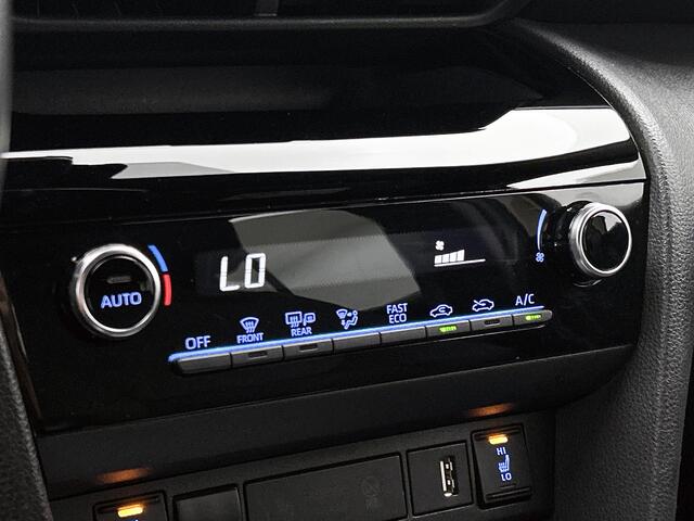 Toyota YARIS Cross 1.5 Hybrid Explore | BTW Voertuig | Stoelverwarming | Parkeersensoren |