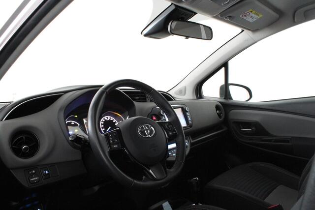 Toyota YARIS 1.5 Hybrid Design > Automaat/Navi/Cruise/All season banden/Goed onderhouden!
