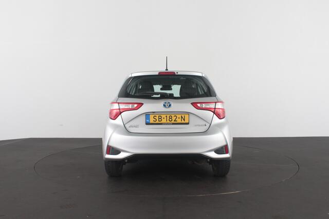 Toyota YARIS 1.5 Hybrid Design > Automaat/Navi/Cruise/All season banden/Goed onderhouden!