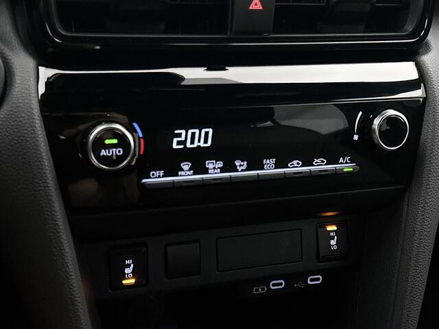 Toyota YARIS Cross 1.5 Hybrid 115 First Edition | BTW Voertuig | Stoelverwarming | Parkeersensoren |