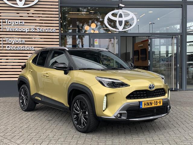 Toyota YARIS Cross 1.5 Hybrid Adventure | Navigatie | Camera | Adaptieve Cruise Control | Climate Control | Stuurwiel en Stoel Verwarming | Elektrische Achterklep | LM-velgen |