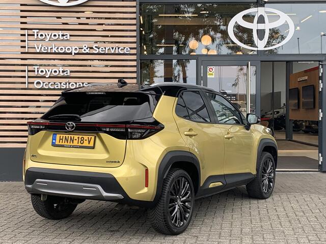 Toyota YARIS Cross 1.5 Hybrid Adventure | Navigatie | Camera | Adaptieve Cruise Control | Climate Control | Stuurwiel en Stoel Verwarming | Elektrische Achterklep | LM-velgen |