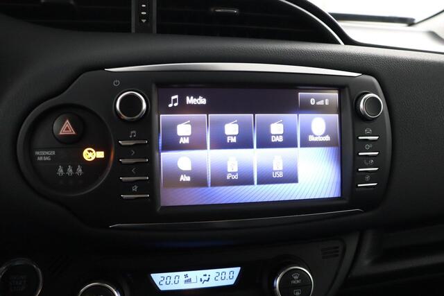 Toyota YARIS 1.0 VVT-i Y20 | Cruise control | Navigatie | Lichtmetalen velgen |