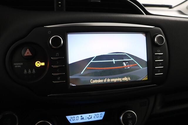 Toyota YARIS 1.0 VVT-i Y20 | Cruise control | Navigatie | Lichtmetalen velgen |